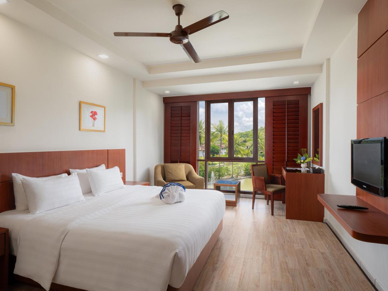 Nirwana Resort Hotel Lagoi Extérieur photo