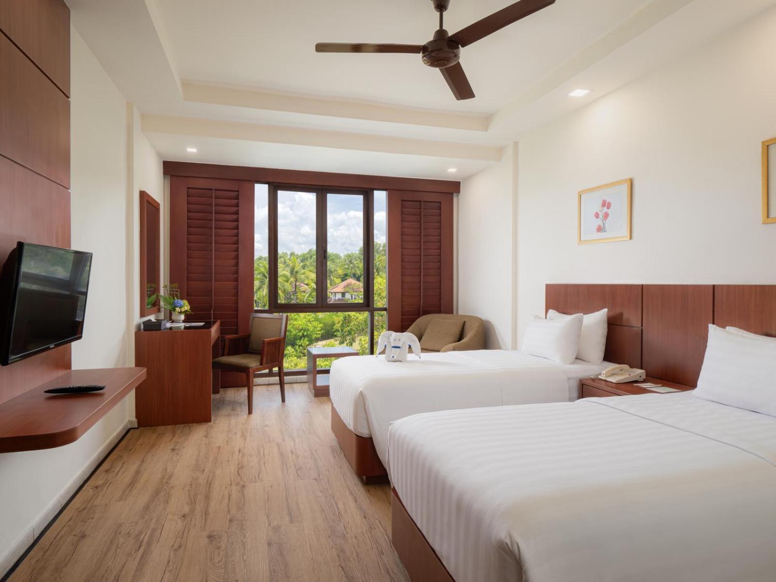 Nirwana Resort Hotel Lagoi Extérieur photo