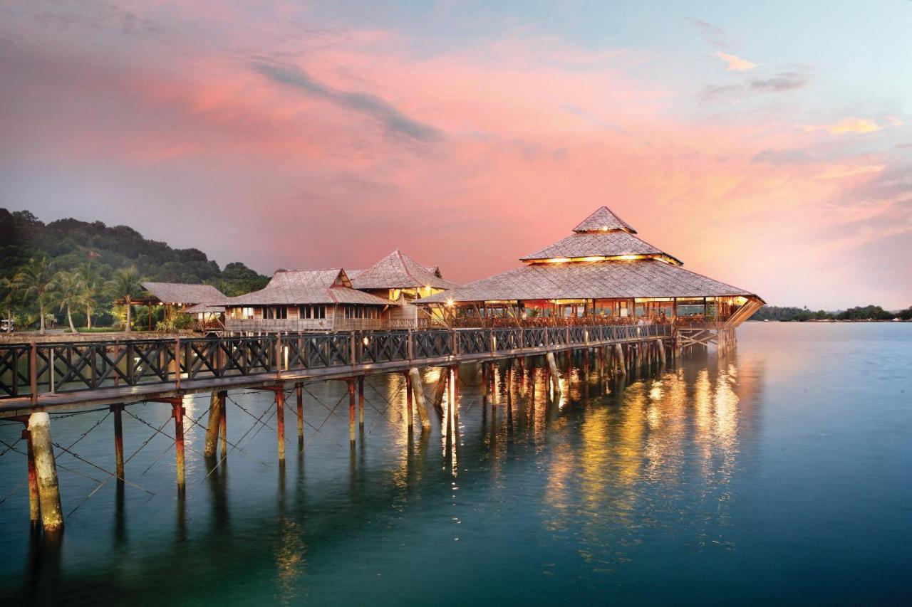 Nirwana Resort Hotel Lagoi Restaurant photo